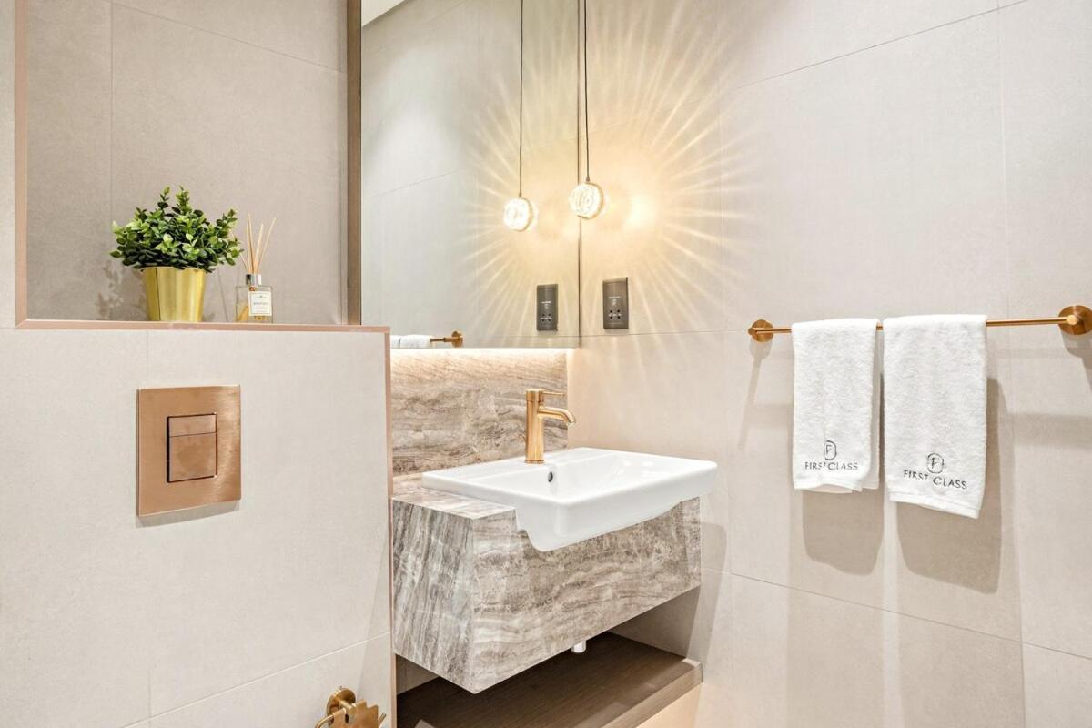 First Class Stylish Living Apartment *