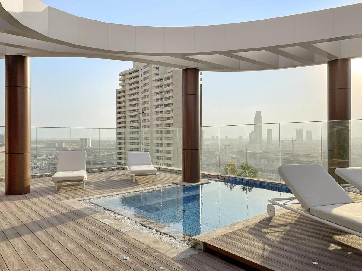 First Class Stylish Living *
