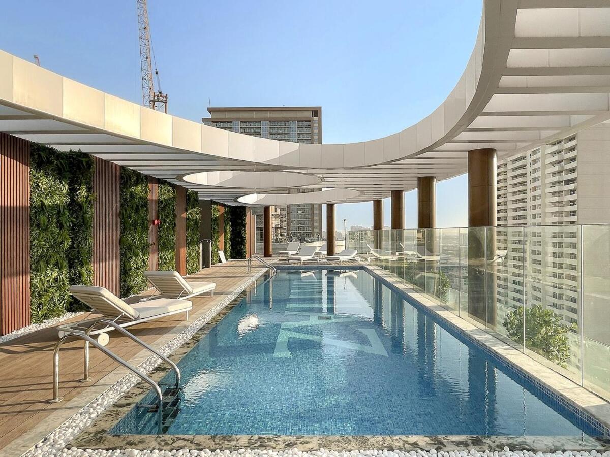 First Class Stylish Living * Dubai